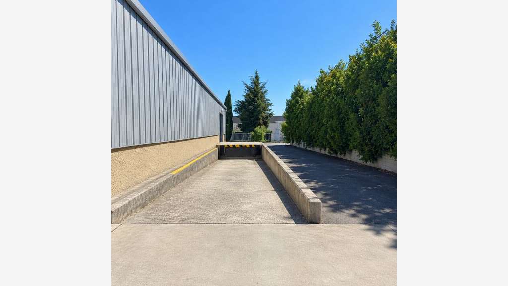 Vente locaux activité Portes-lès-Valence Auréats