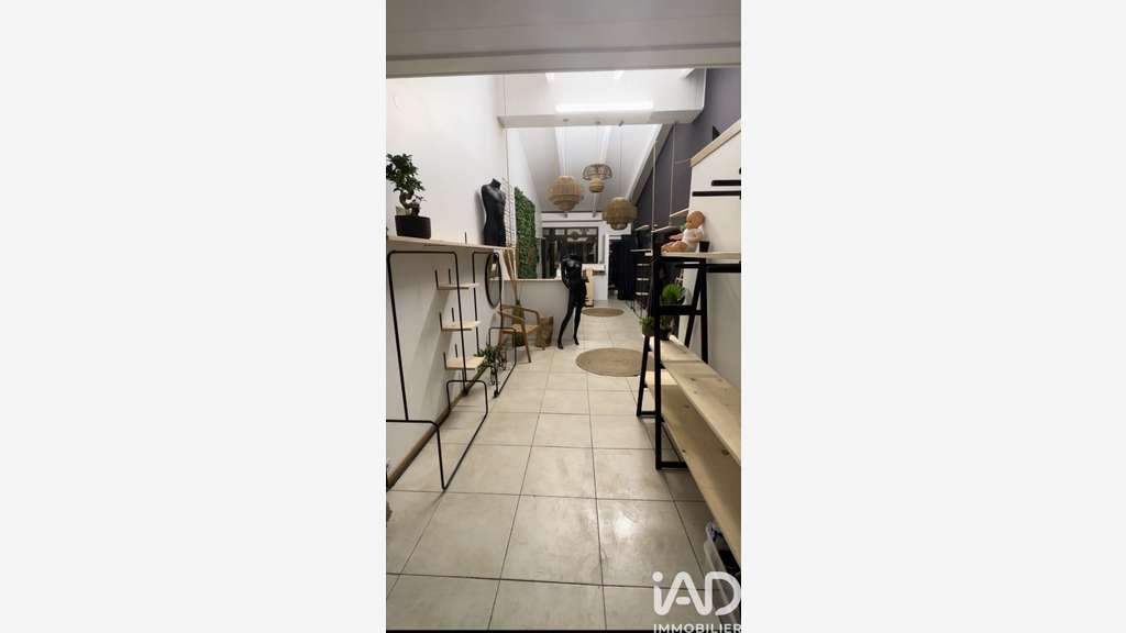 Vente local commercial de 80m² à Porticcio centre