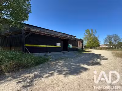Vente entrepôt 470m² idéal artisans Préignac (33)