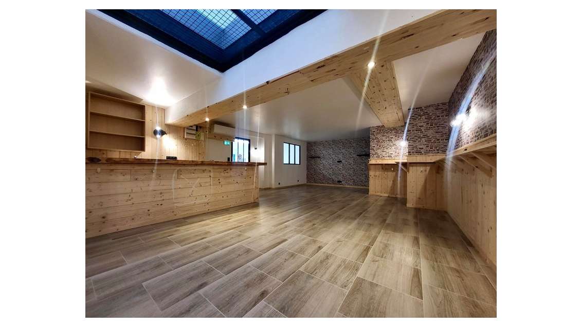 Local/bureau de 115m² à vendre à Publier (74)