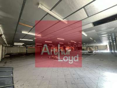 PUJOLS - local commercial à vendre