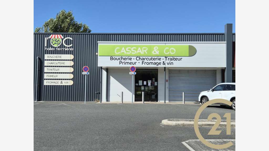 AV local cial atelier et reserve 700m² à Puygouzon