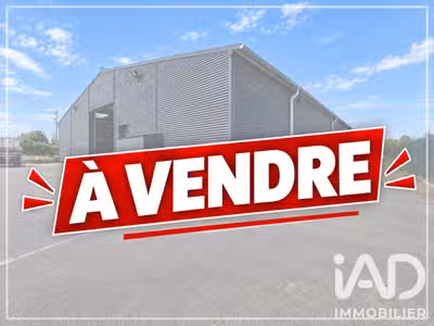 Vente local d'activité bureaux de 660m² à Quévert