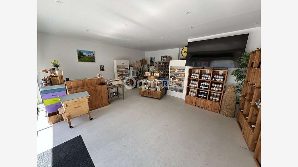Local commercial de 105m² à vendre à Quiberon