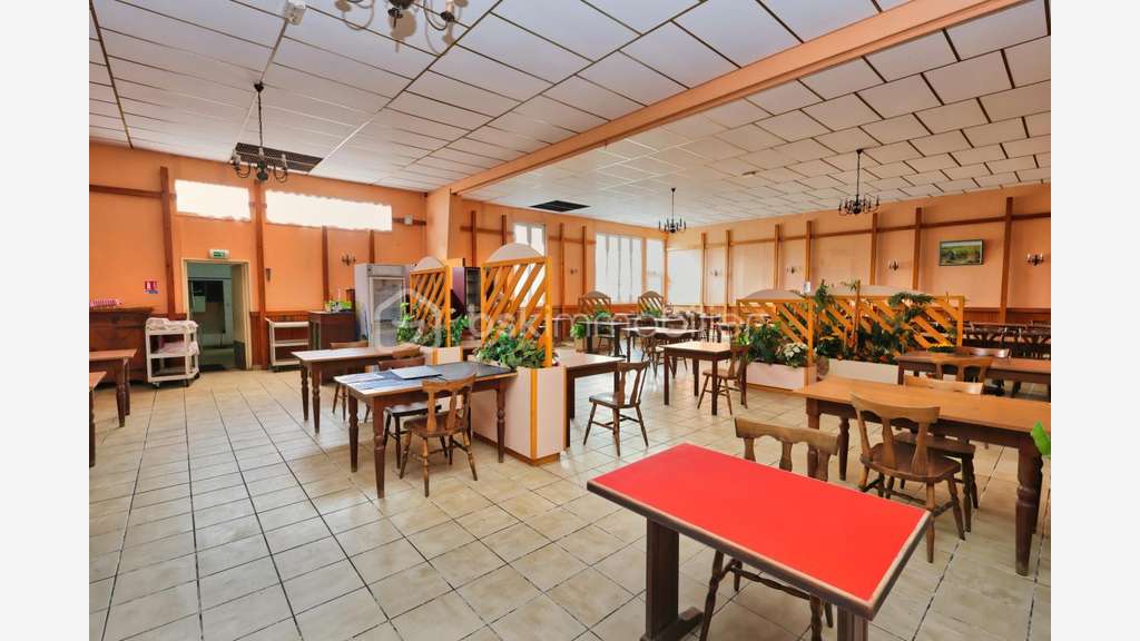 AV immeuble mixte + 490m² à Quimper Kerfeunteun
