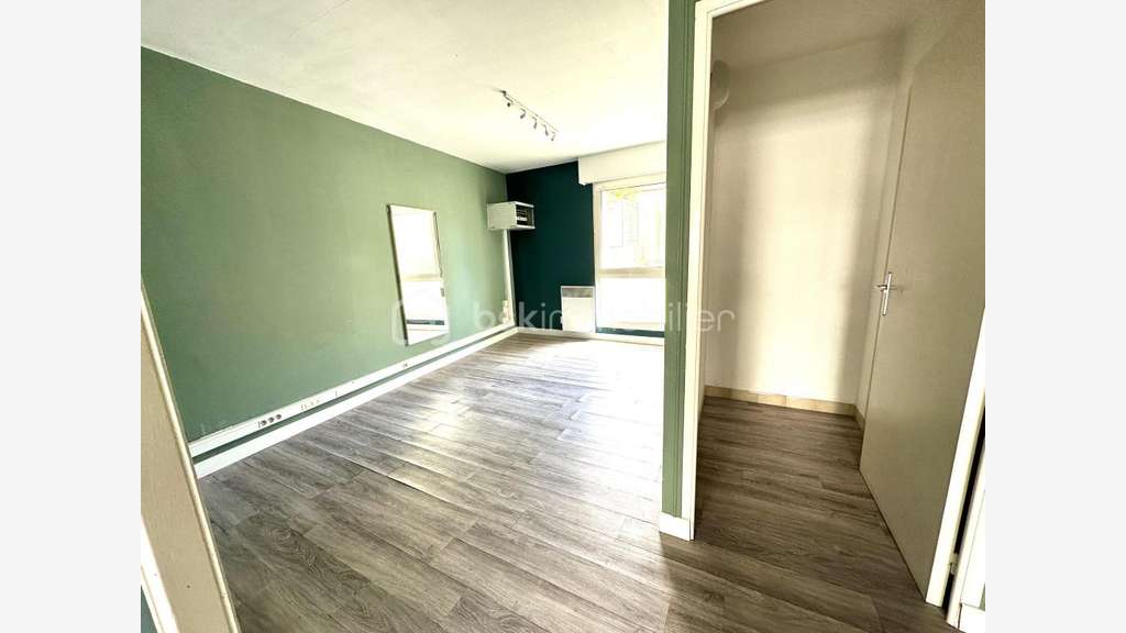 AV local cial bureaux 43m² à Quimper Kerfeunteun