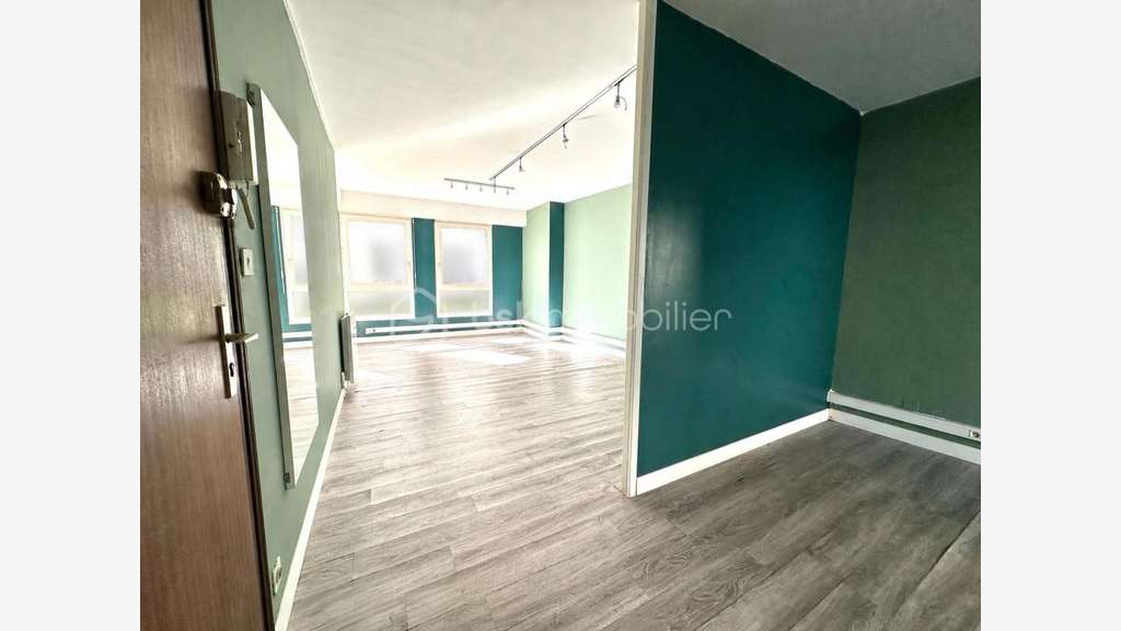 AV local cial bureaux 43m² à Quimper Kerfeunteun