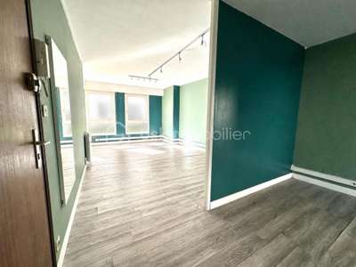 AV local cial bureaux 43m² à Quimper Kerfeunteun