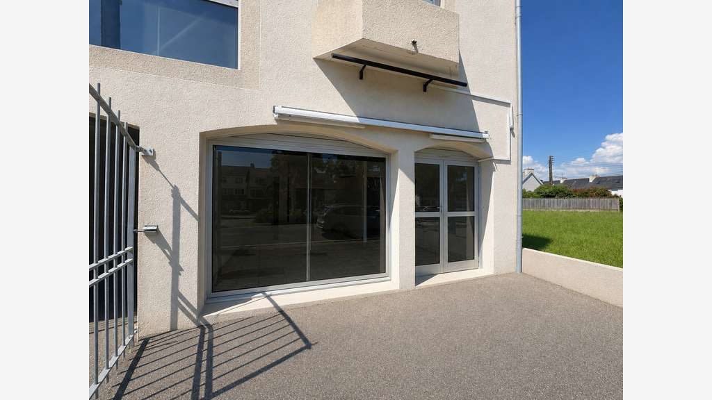 Vente local commercial avec vitrine 35m² à Quimper