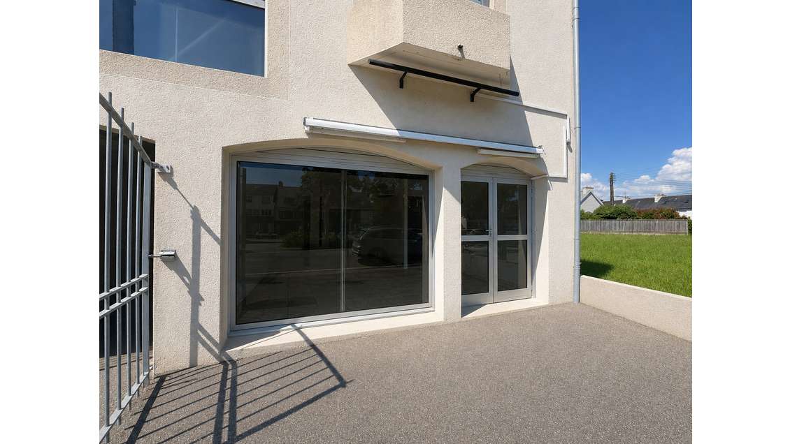 Vente local commercial avec vitrine 35m² à Quimper