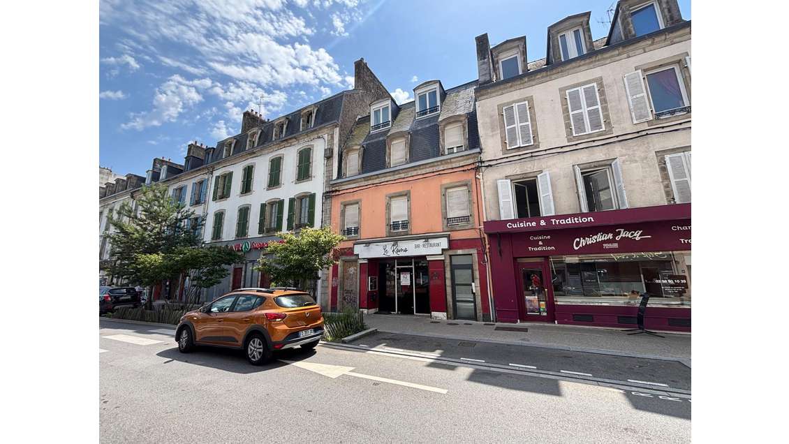 A VENDRE LOCAL COMMERCIAL RESTAURANT SECTEUR GARE