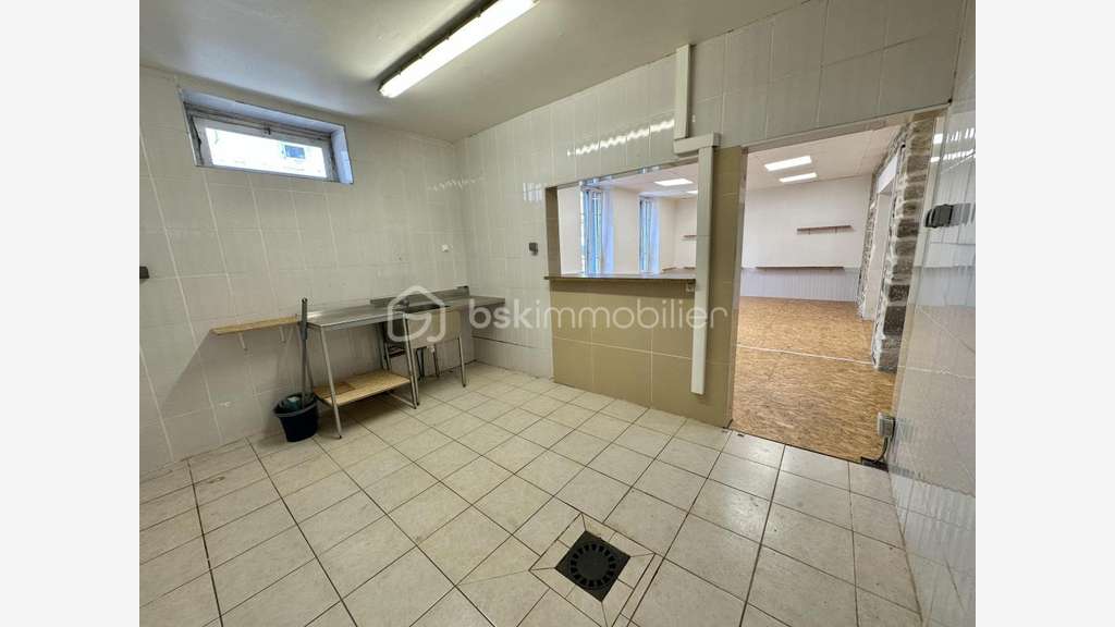 Local commercial 75 m² - Quimper Cap Horn