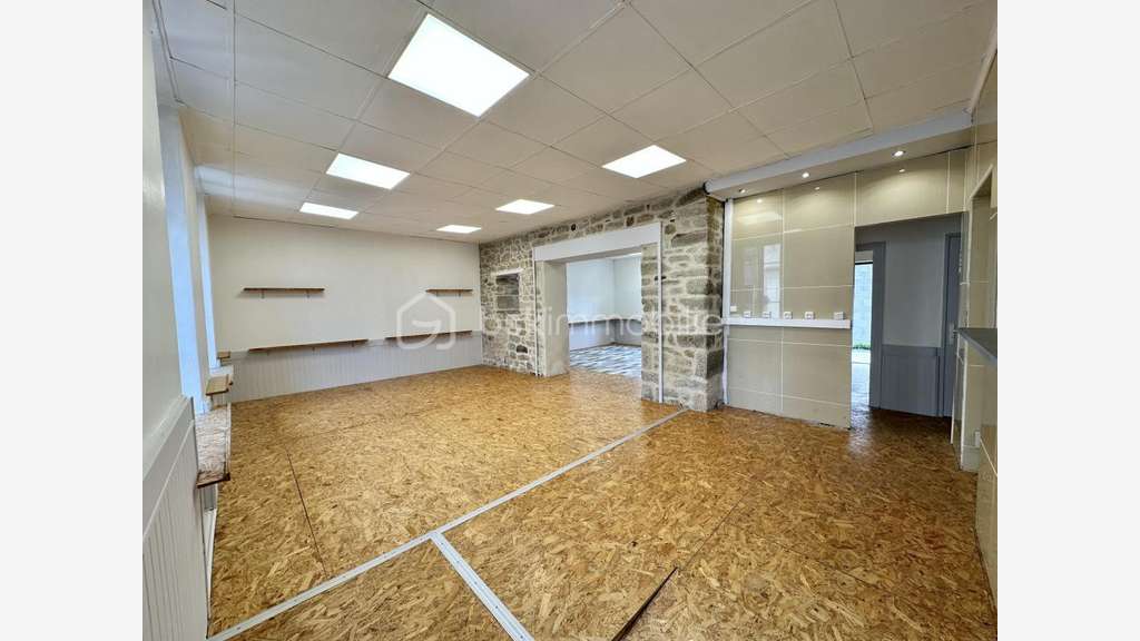 Local commercial 75 m² - Quimper Cap Horn