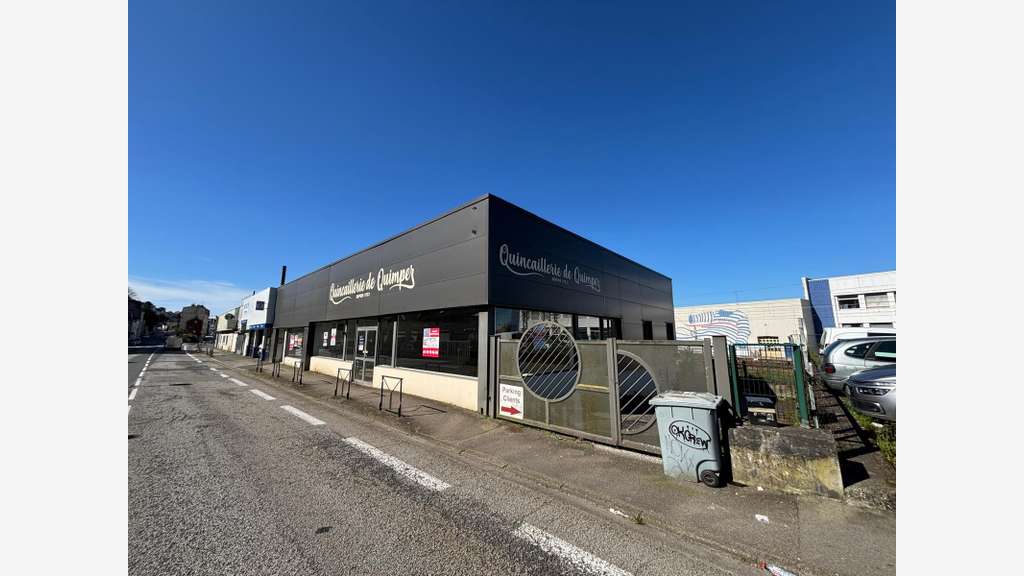 À VENDRE LOCAL COMMERCIAL 735 m² QUIMPER