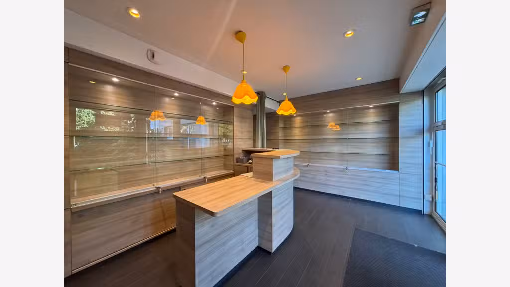 AV local professionnel 130m² Quai Odet Quimper