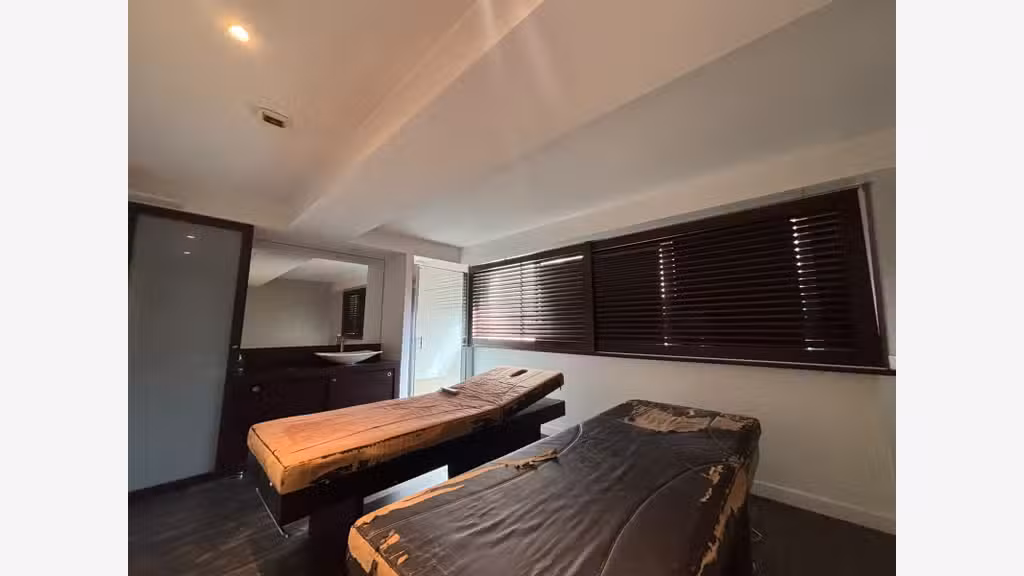 AV local professionnel 130m² Quai Odet Quimper