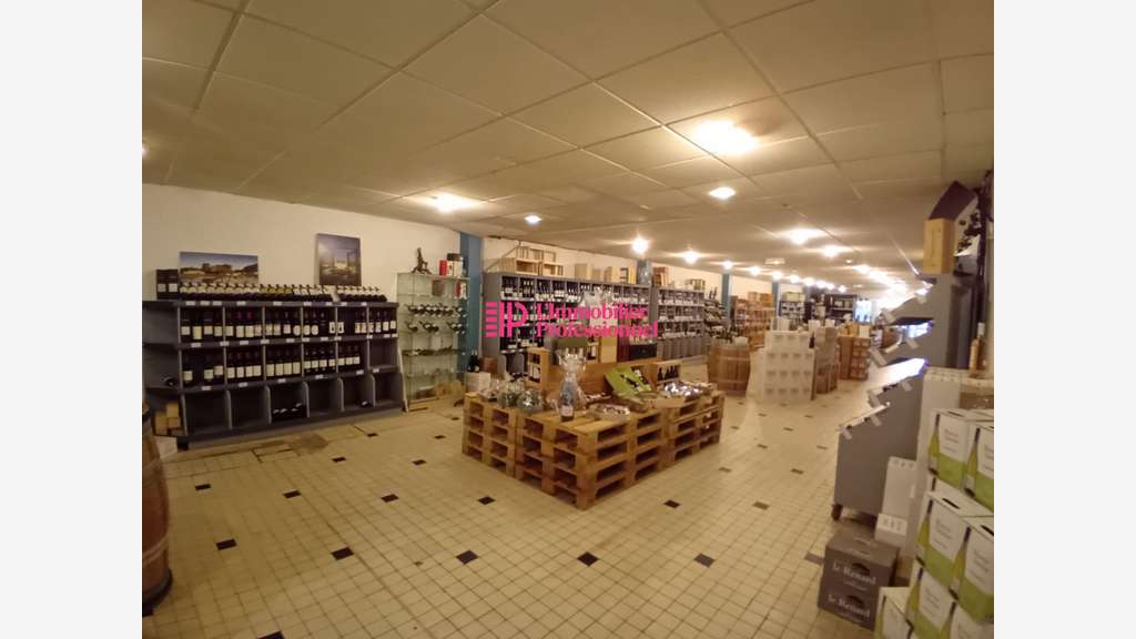 Vente local 451m² à Quimperlé en haute ville