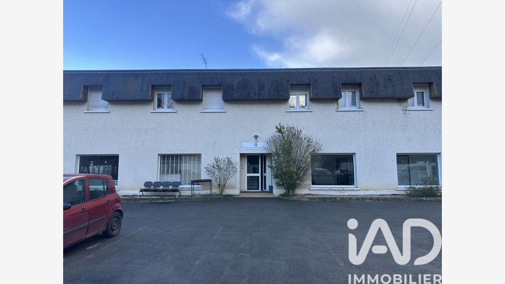 Vente local commercial 800m² à Quincy-sous-Sénart