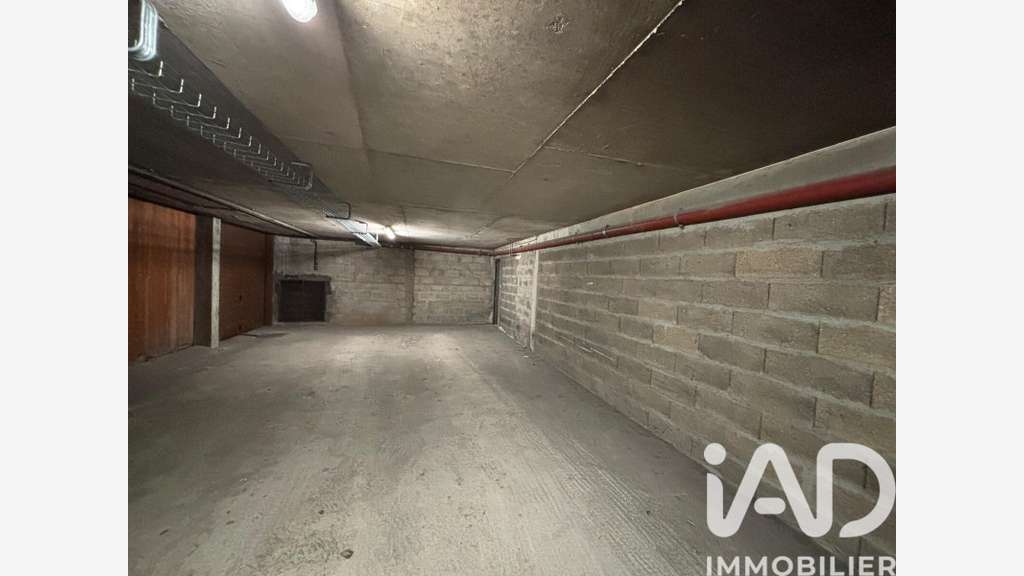 Vente murs commerciaux 40m² à Rambouillet centre