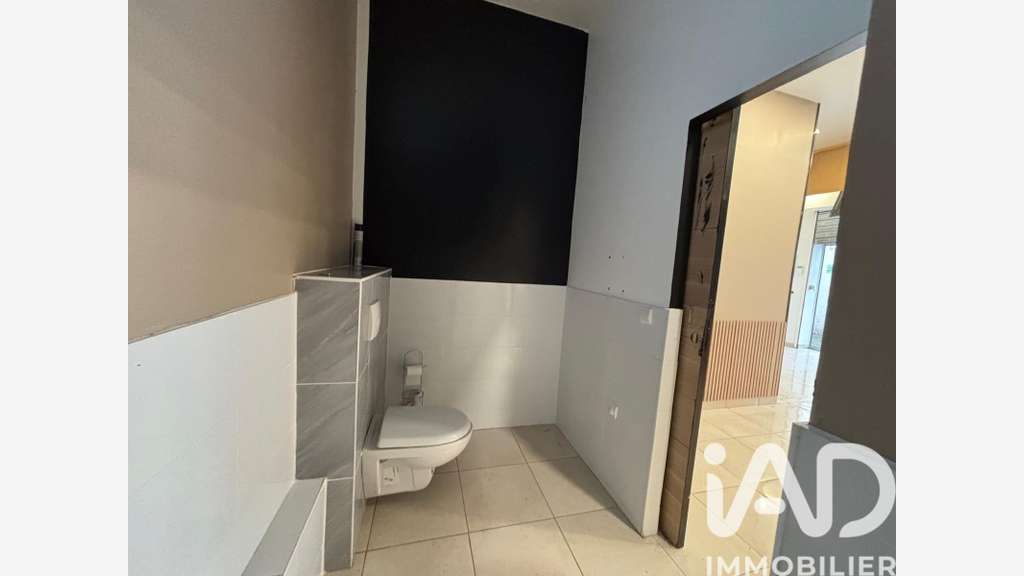 Vente murs commerciaux 40m² à Rambouillet centre
