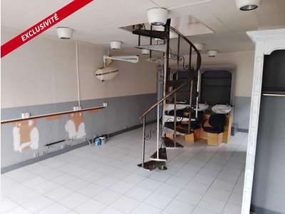 Vente local commercial 70m² à Randonnai 