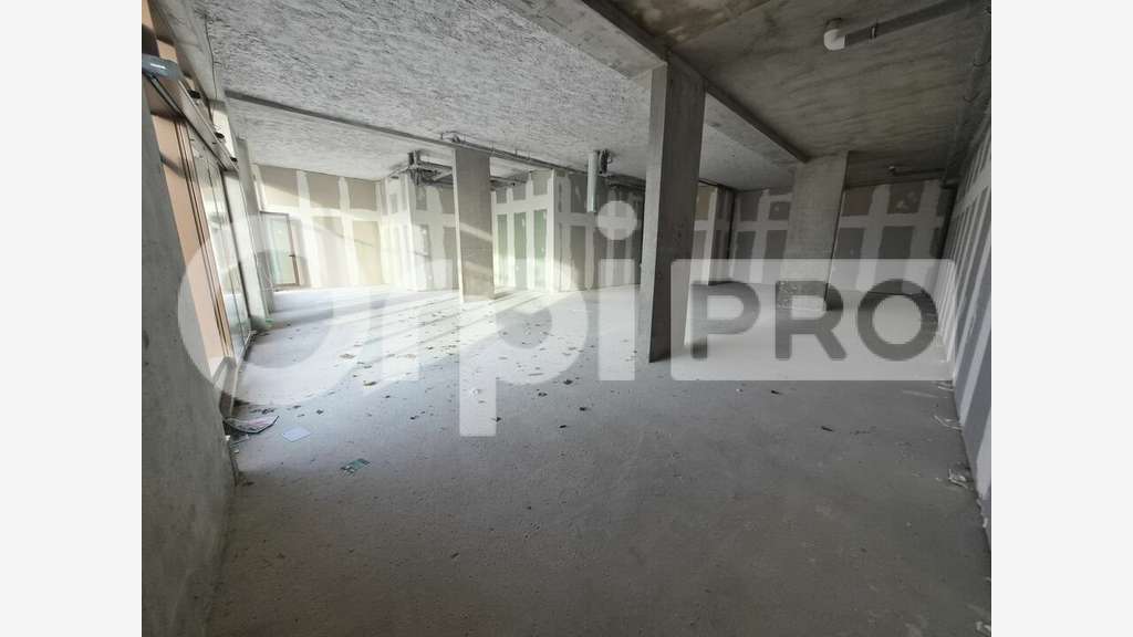 Local commercial neuf 174m² à vendre à Reims 