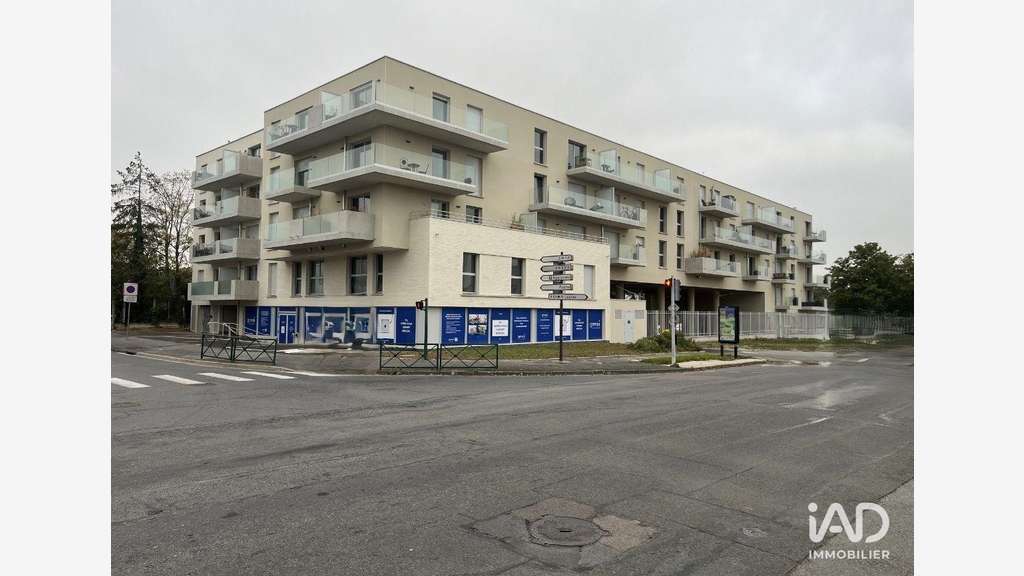 Vente local commercial 194m² axe passant à Reims
