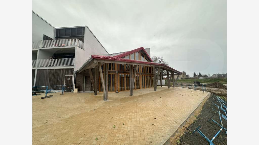 A vendre local indépendant 110m² en ZAC Rennes