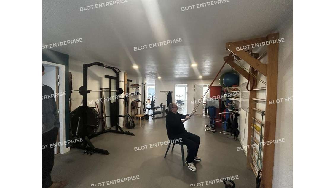 A vendre locaux commerciaux 93m² à Rezé Rue Jaurès