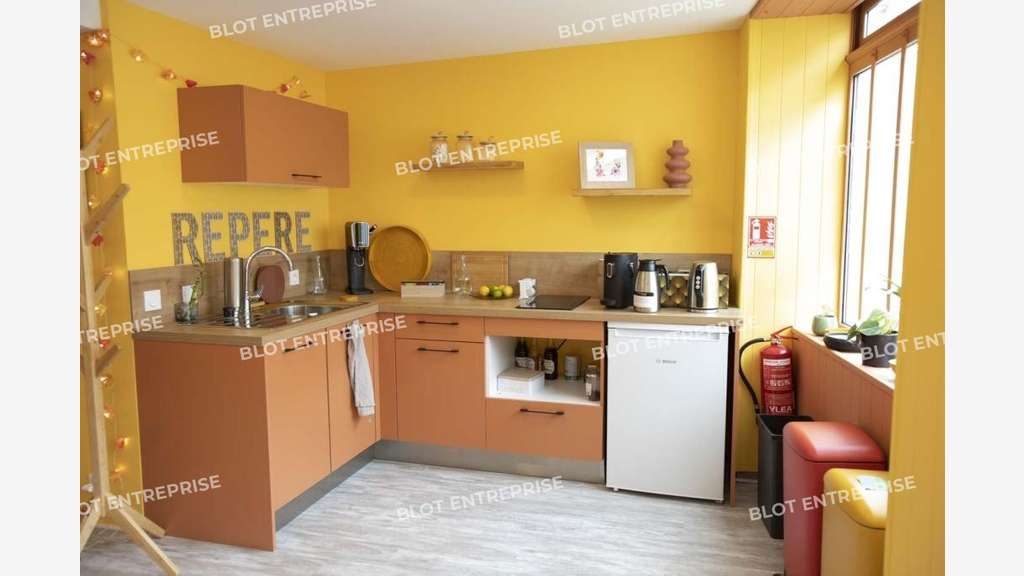 A vendre locaux commerciaux 88m² à Rezé