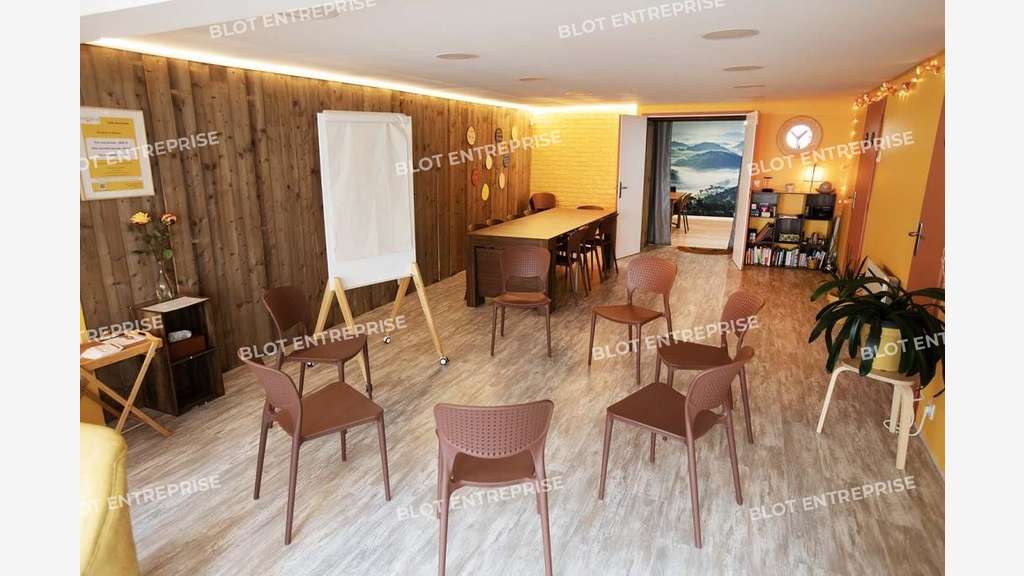 A vendre locaux commerciaux 88m² à Rezé