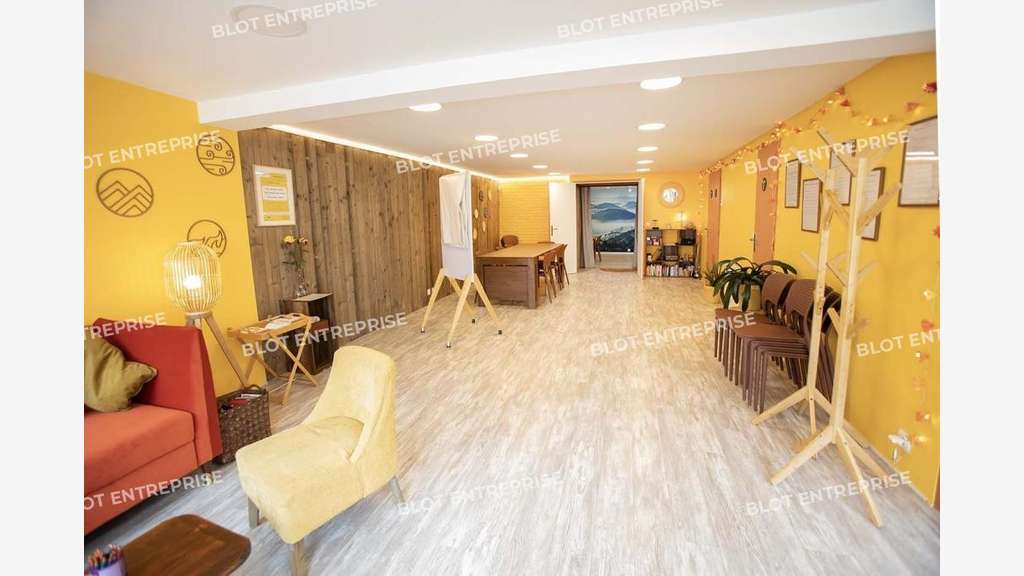 A vendre locaux commerciaux 88m² à Rezé