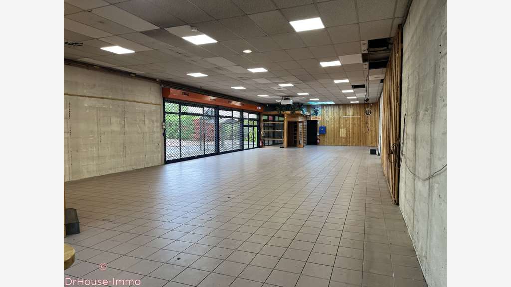 Vente local professionnel de 308m² à Riedisheim