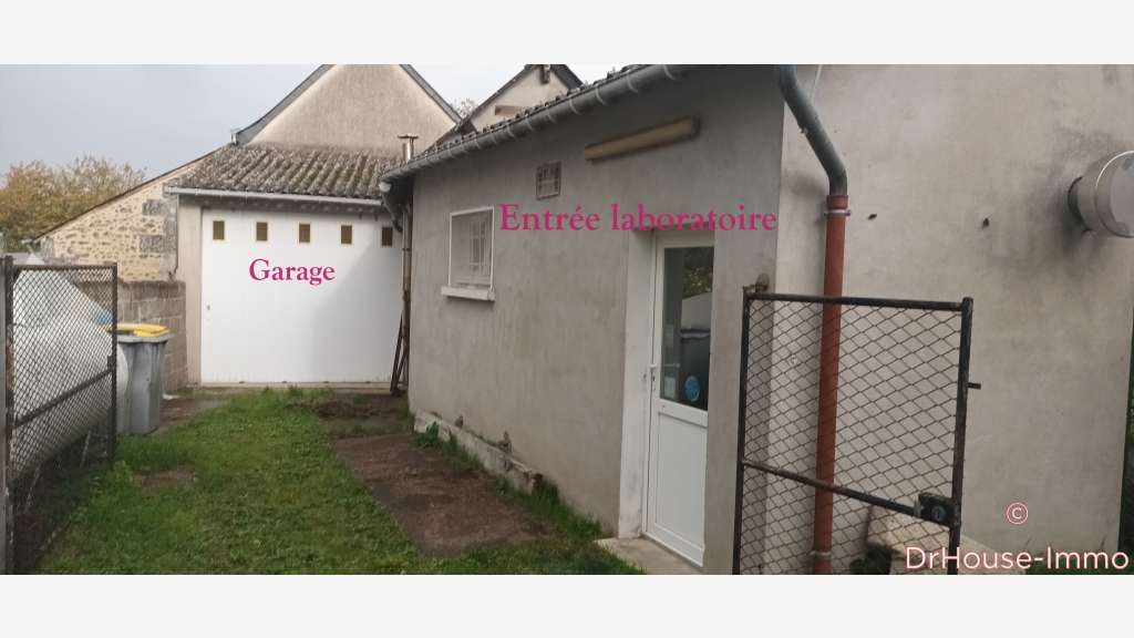 Vente commerce et laboratoire 207m² à Rivarennes