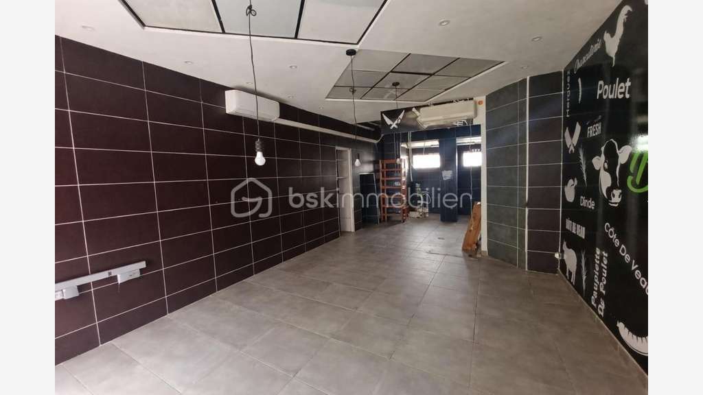 AV local commercial 47m² + appartement 30m² Rives