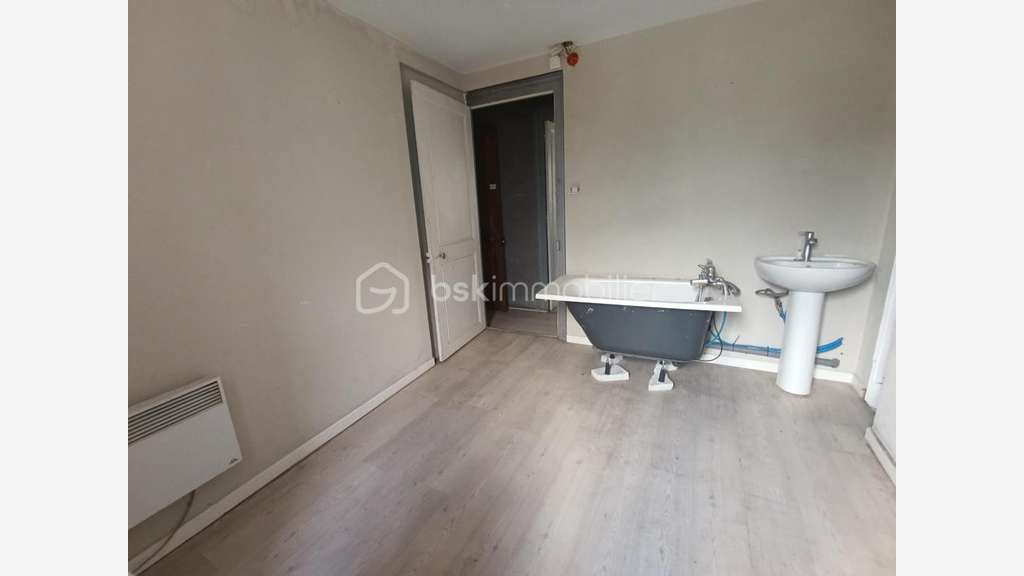 AV local commercial 47m² + appartement 30m² Rives
