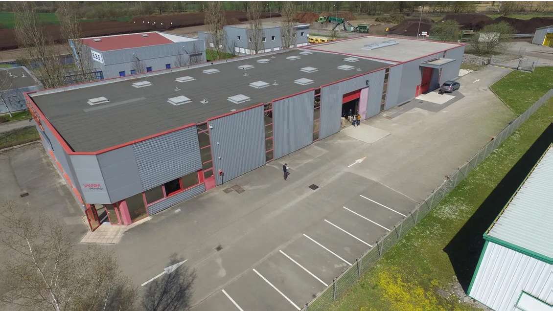 Local d'activité 1 660 m²