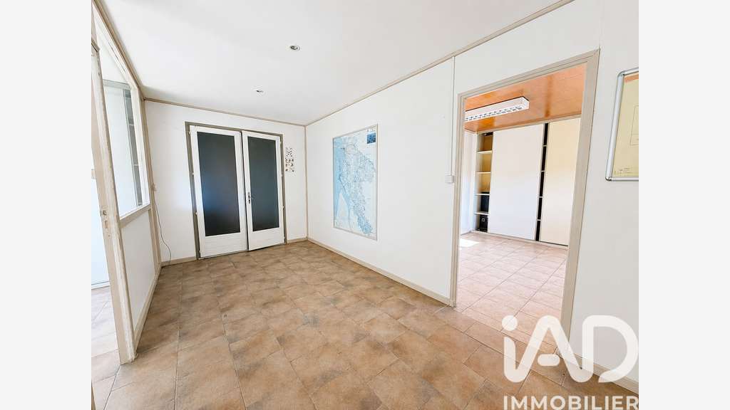 AV local industriel 430m² à Rochefort accès rapide