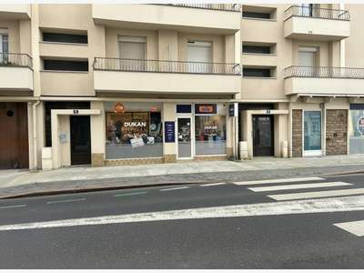 Vendu local commercial de 40m² à Rodez 