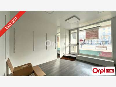 Local commercial à vendre 46m² centre-ville Romans