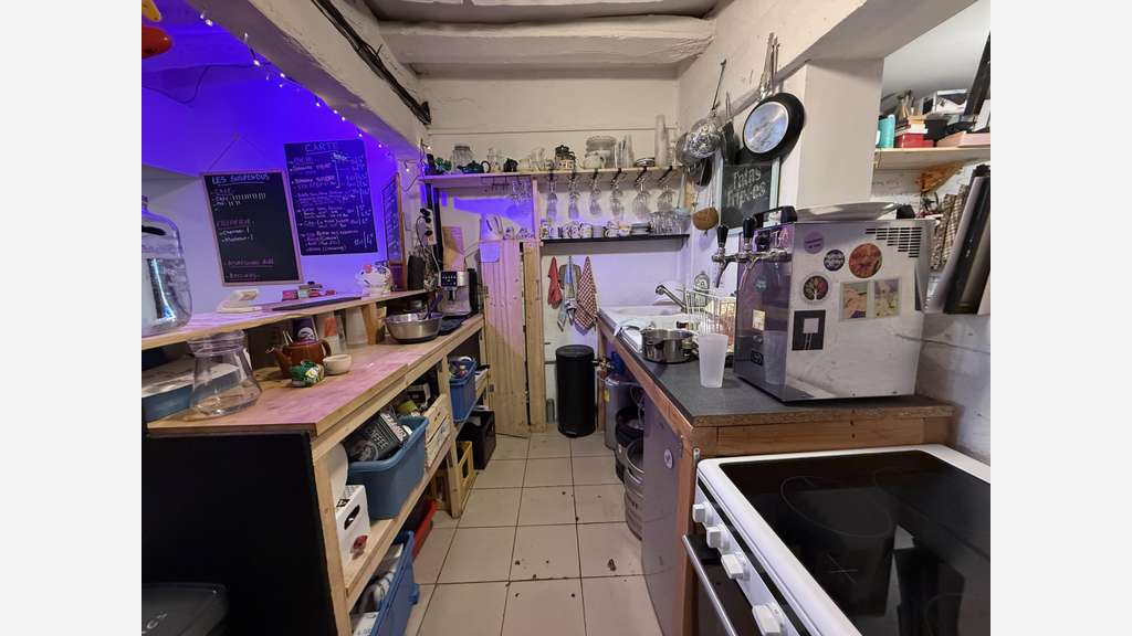 Vente local 70m² à Rouen proche rue Armand-Carrel