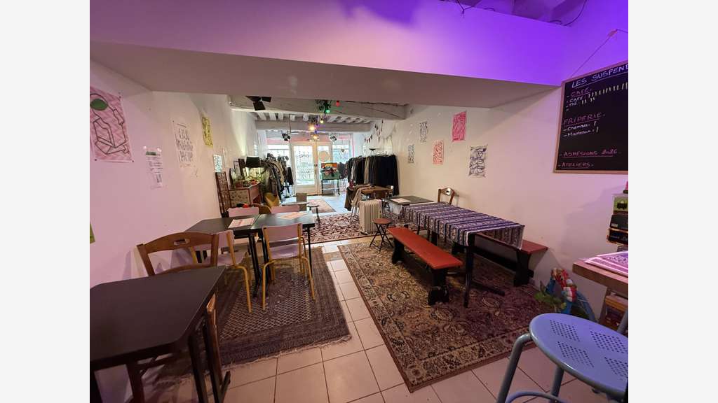 Vente local 70m² à Rouen proche rue Armand-Carrel