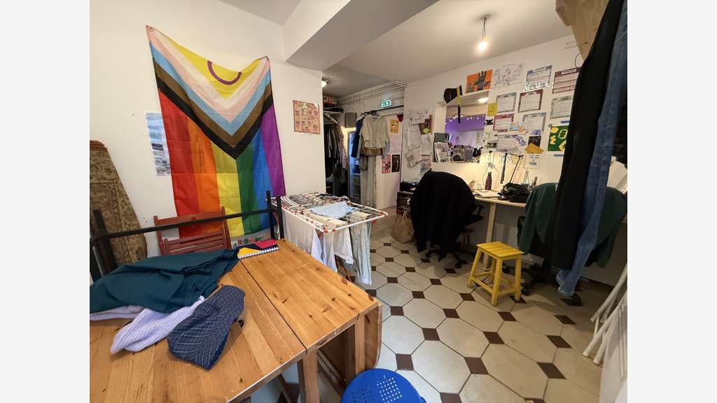 Vente local 70m² à Rouen proche rue Armand-Carrel