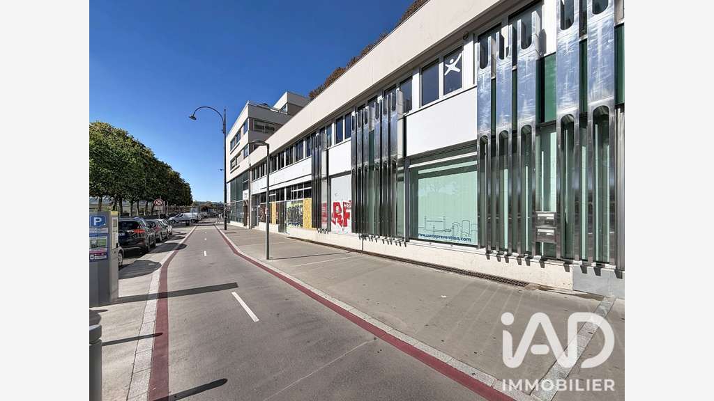 Vente local commercial 158m² à Rouen quai du Havre