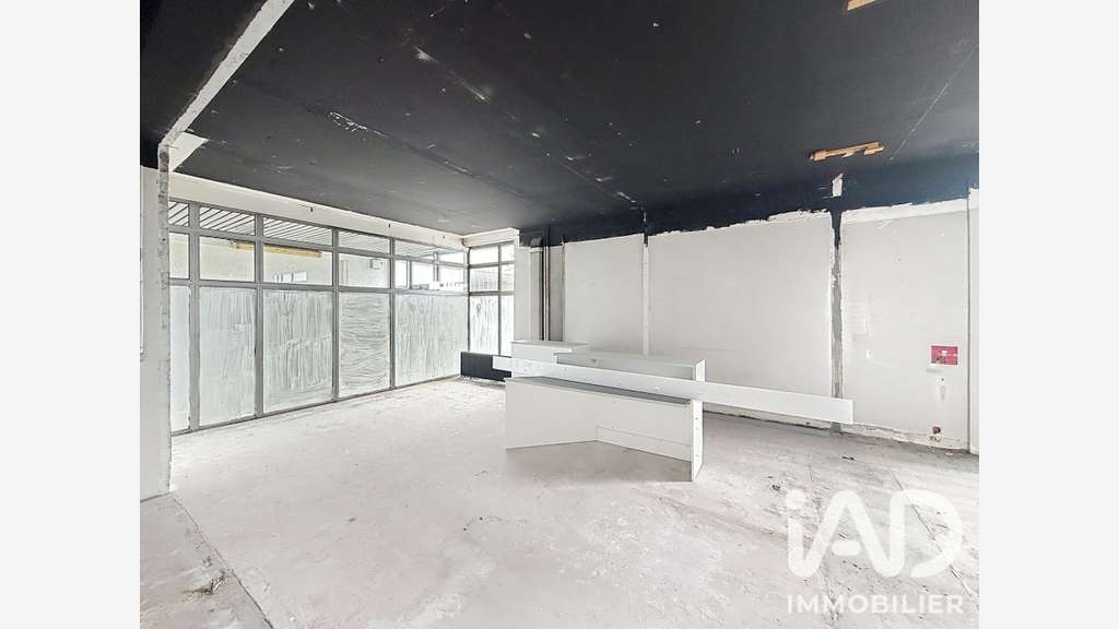 Vente local commercial 158m² à Rouen quai du Havre