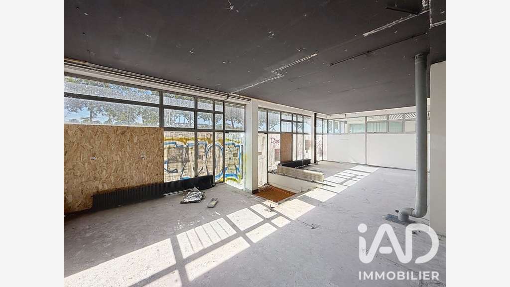Vente local commercial 158m² à Rouen quai du Havre