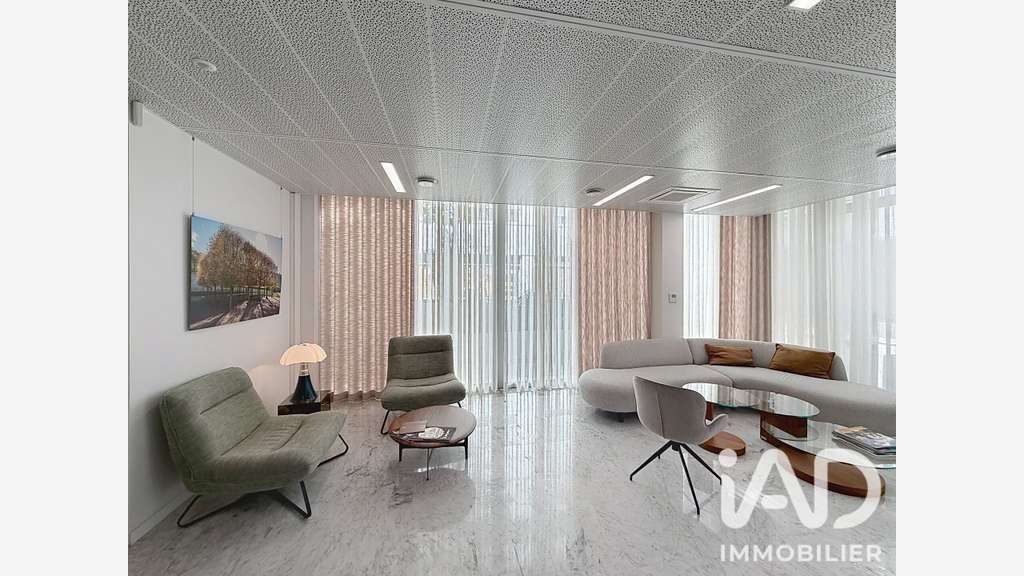Vente local commercial 158m² à Rouen quai du Havre