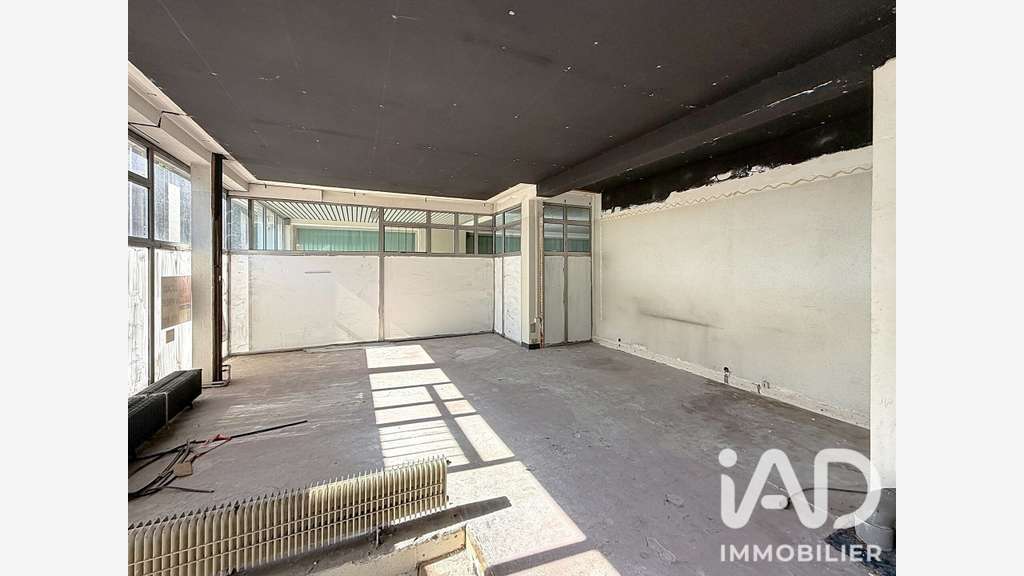 Vente local commercial 158m² à Rouen quai du Havre