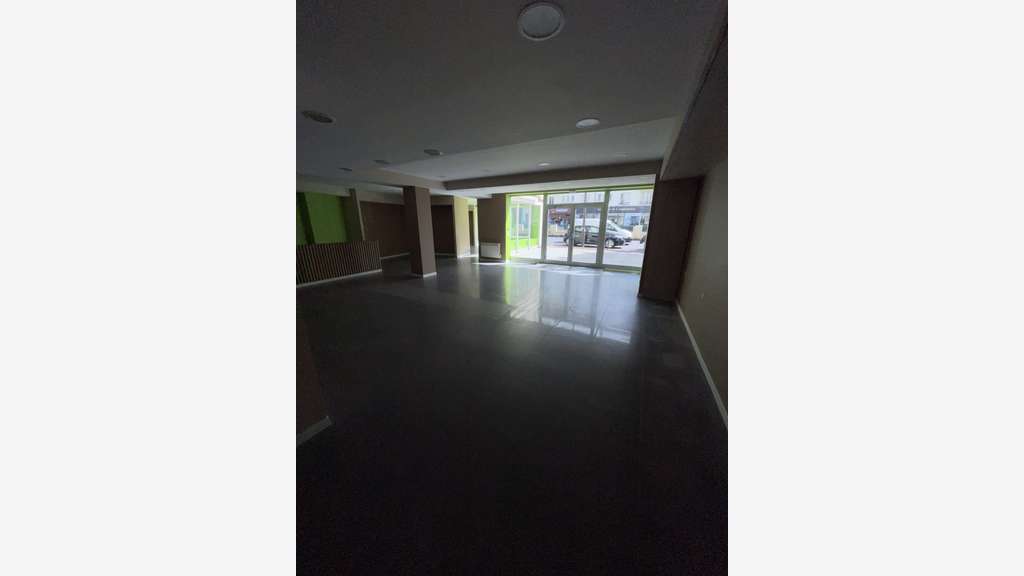 A vendre murs commerciaux 148m² à Rueil-Malmaison