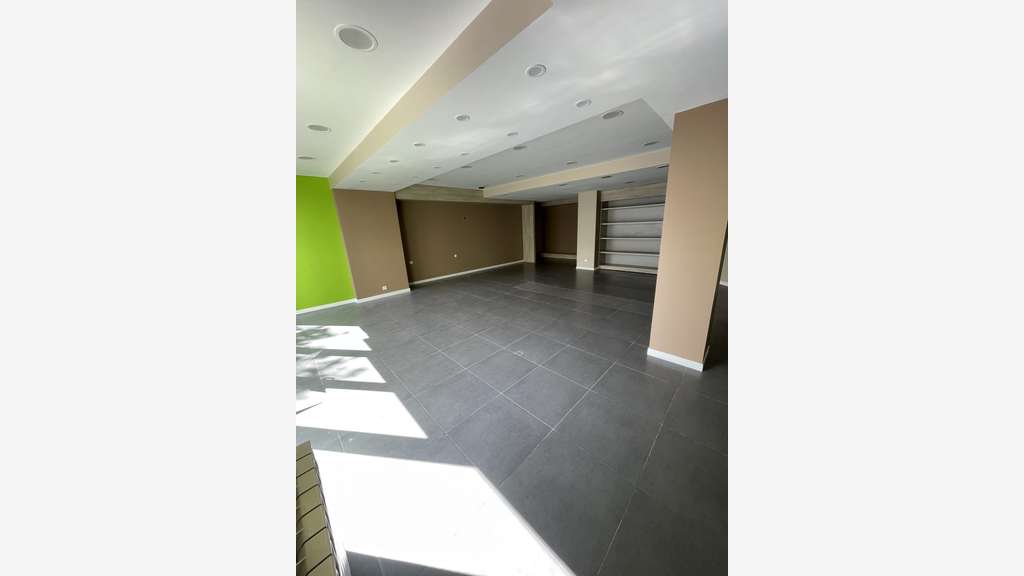 A vendre murs commerciaux 148m² à Rueil-Malmaison